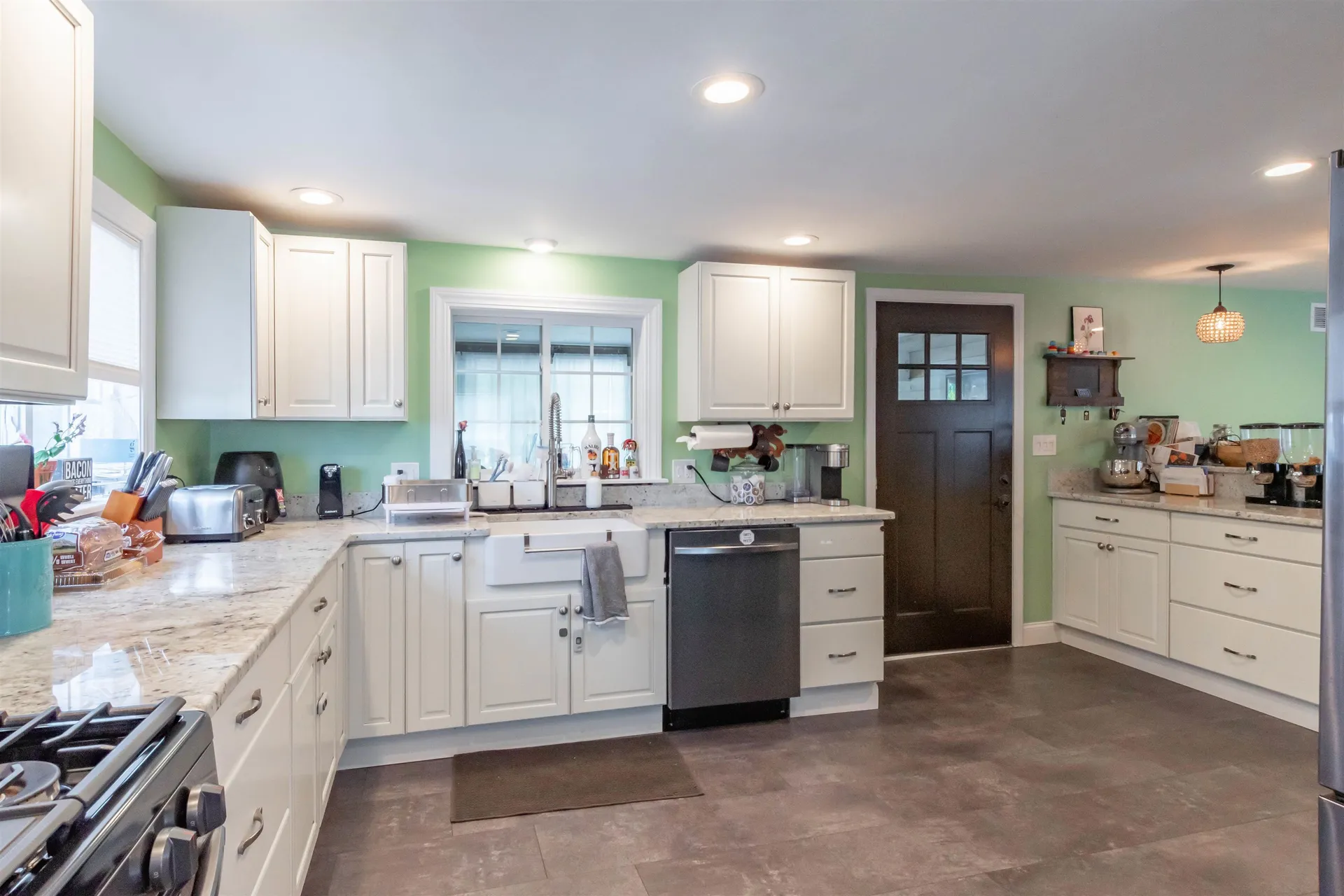 2 Howard Street Salem NH 03079