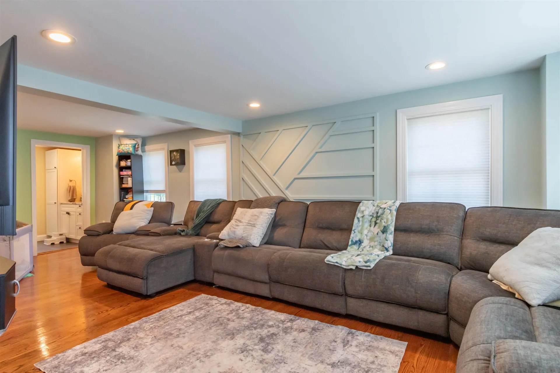 2 Howard Street Salem NH 03079