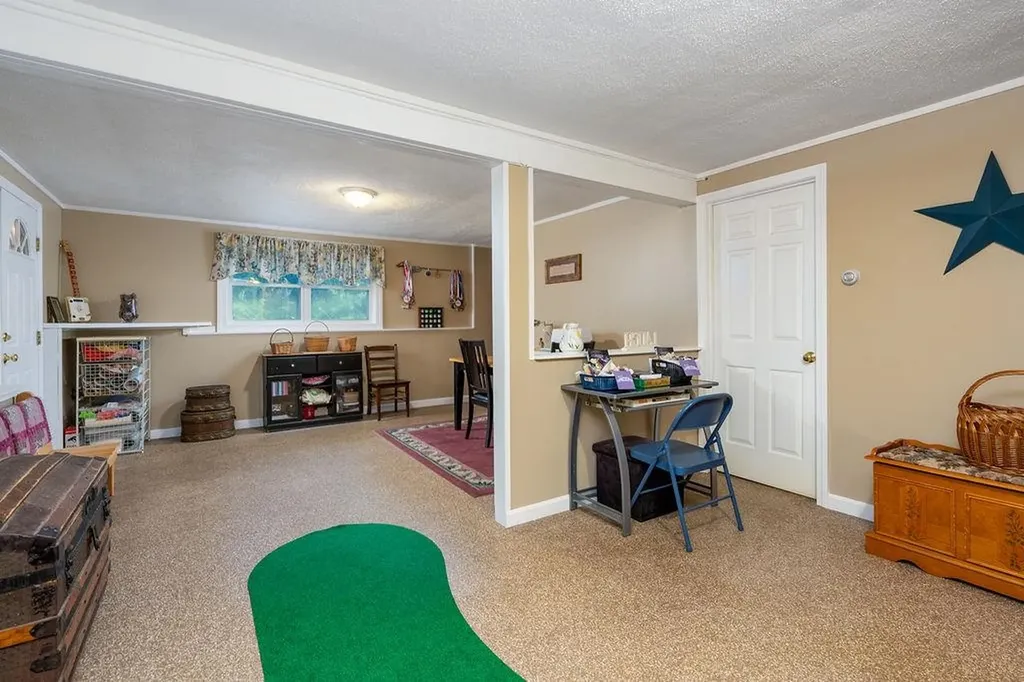 7 Deering Drive Barnstead NH 03225