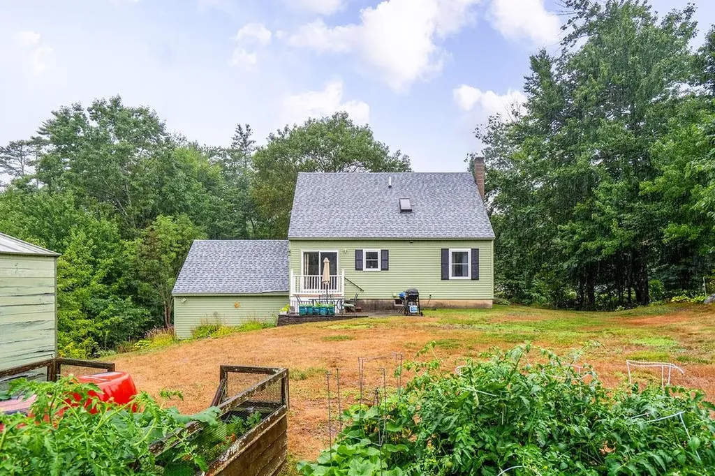 7 Deering Drive Barnstead NH 03225