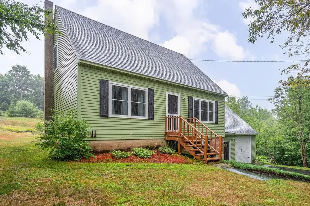 7 Deering Drive Barnstead NH 03225