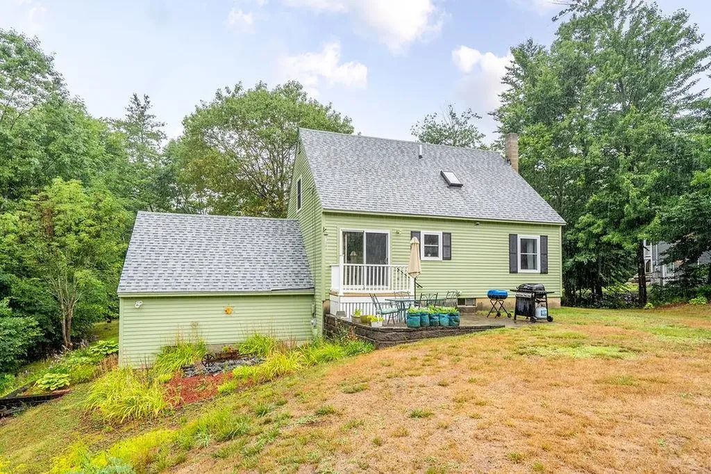 7 Deering Drive Barnstead NH 03225