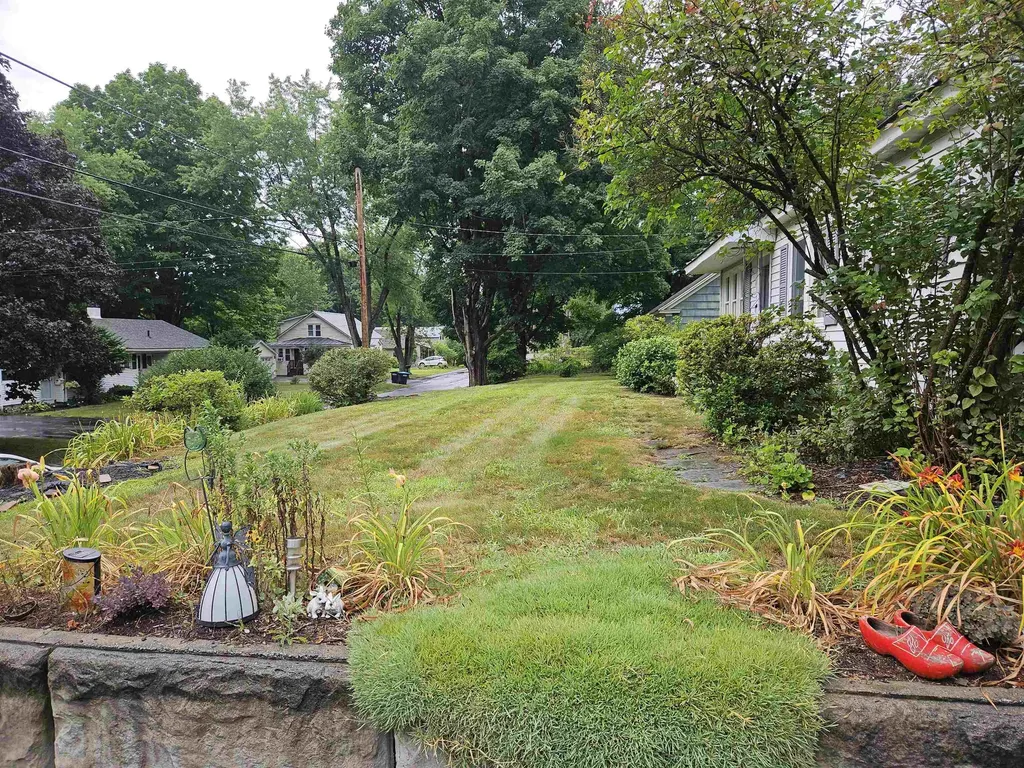 19 Mack Avenue Lebanon NH 03784
