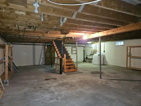 19 Mack Avenue Lebanon NH 03784