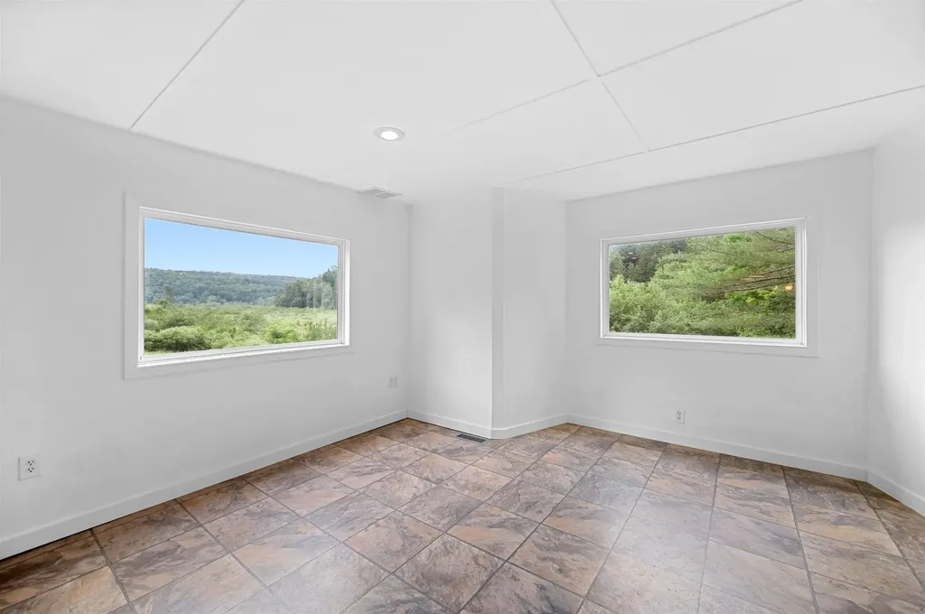 1458 East Roxbury Road Roxbury VT 05663