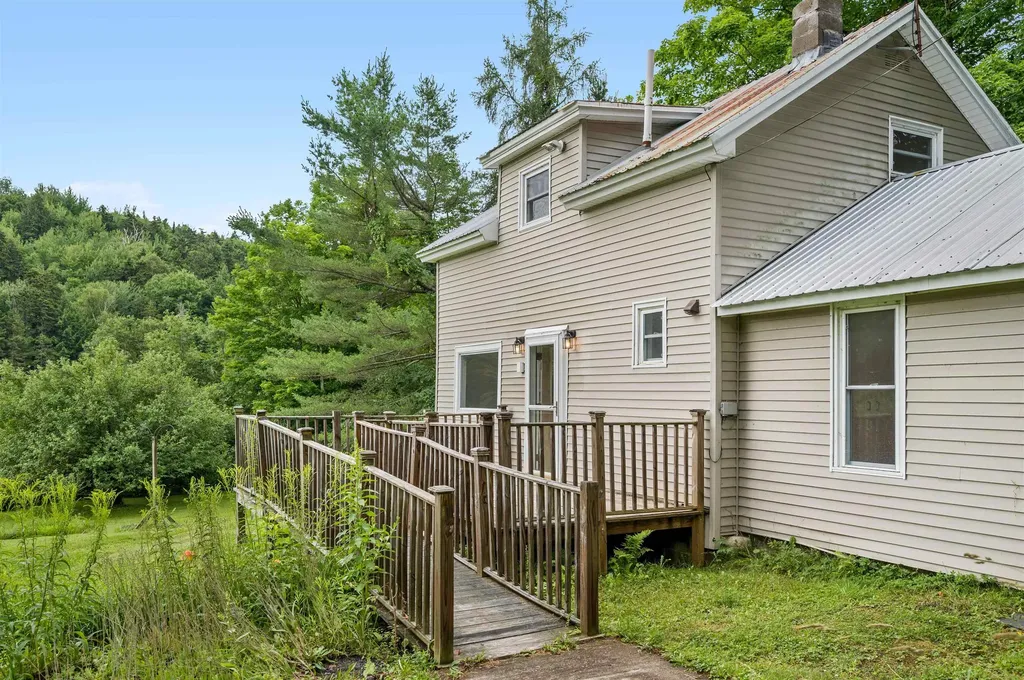1458 East Roxbury Road Roxbury VT 05663