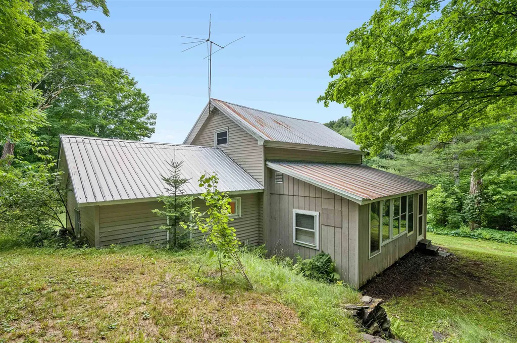 1458 East Roxbury Road Roxbury VT 05663