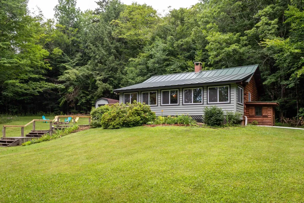 907 Hathaway Road Moretown VT 05660