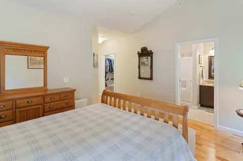 35 Chatham Drive Bedford NH 03110