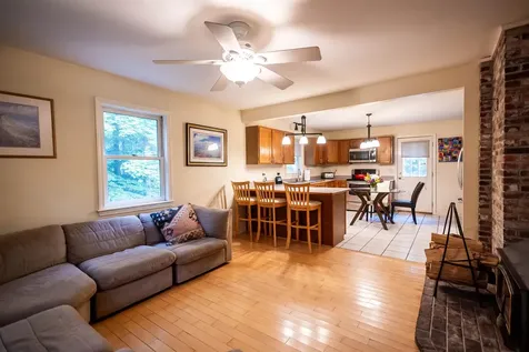 9 Pondview Road Weare NH 03281
