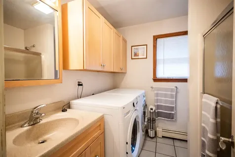 9 Pondview Road Weare NH 03281