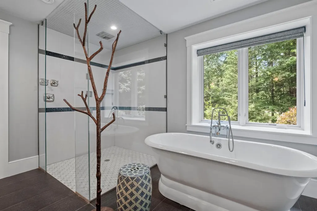 27 Forest Drive Lincoln NH 03251
