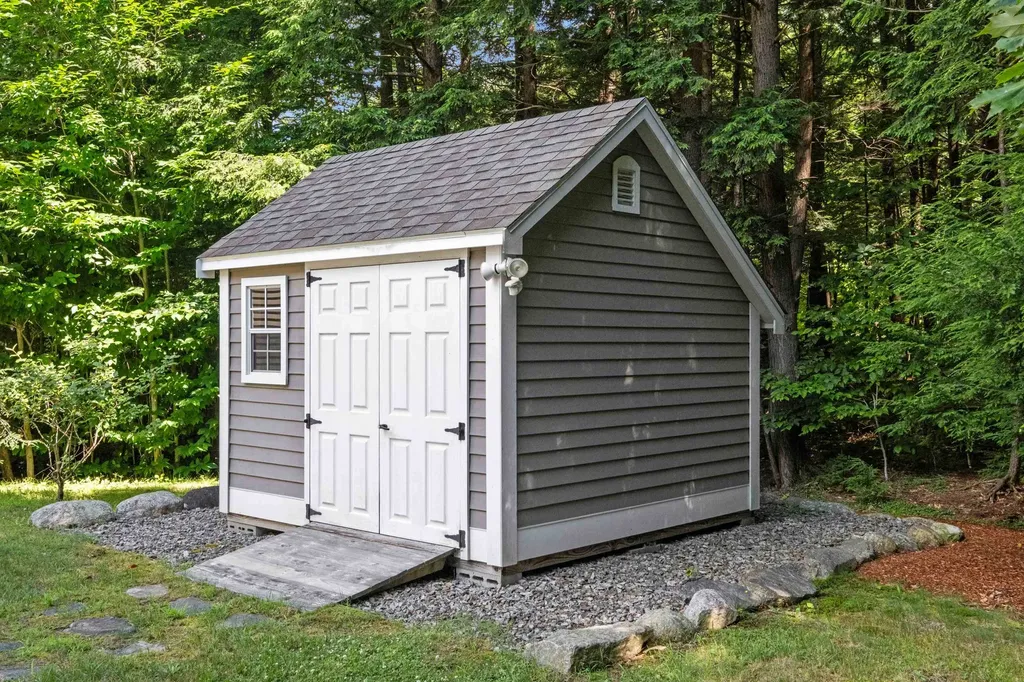27 Forest Drive Lincoln NH 03251