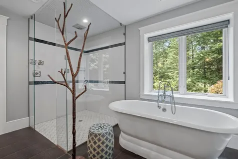 27 Forest Drive Lincoln NH 03251