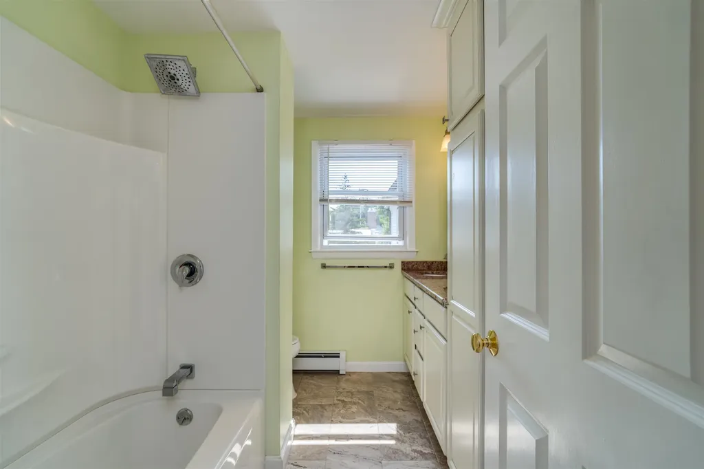 6 Edwin Street Nashua NH 03060