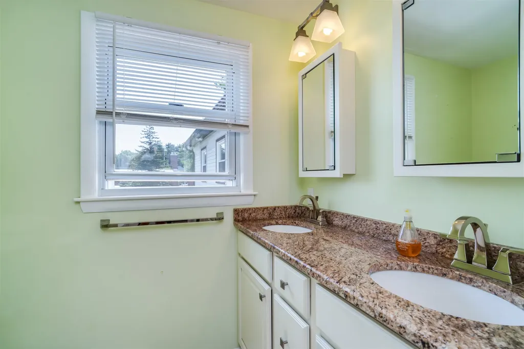 6 Edwin Street Nashua NH 03060
