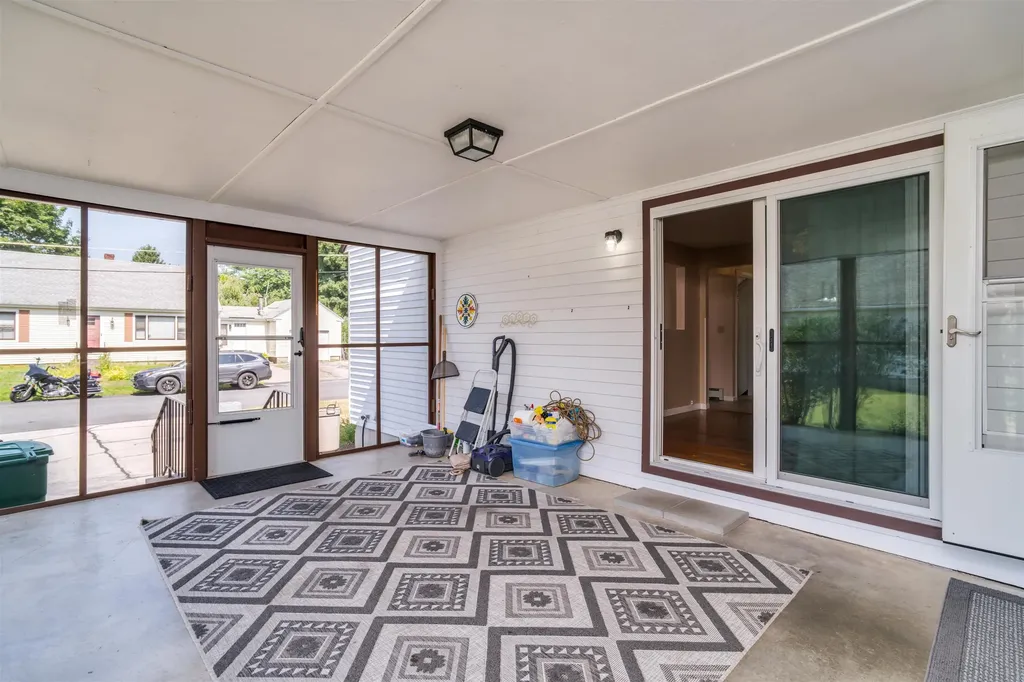 6 Edwin Street Nashua NH 03060
