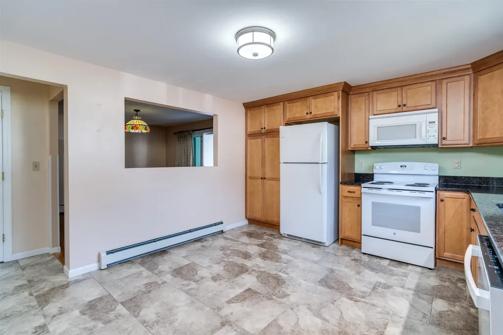 6 Edwin Street Nashua NH 03060