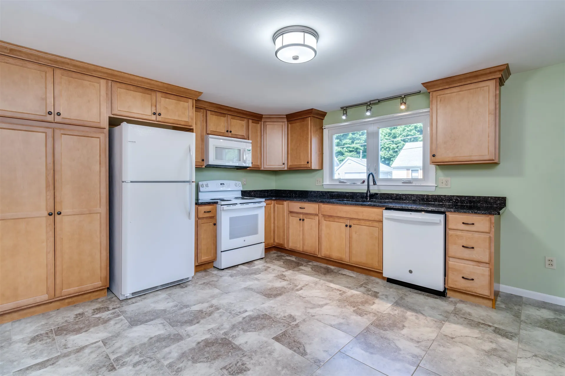 6 Edwin Street Nashua NH 03060