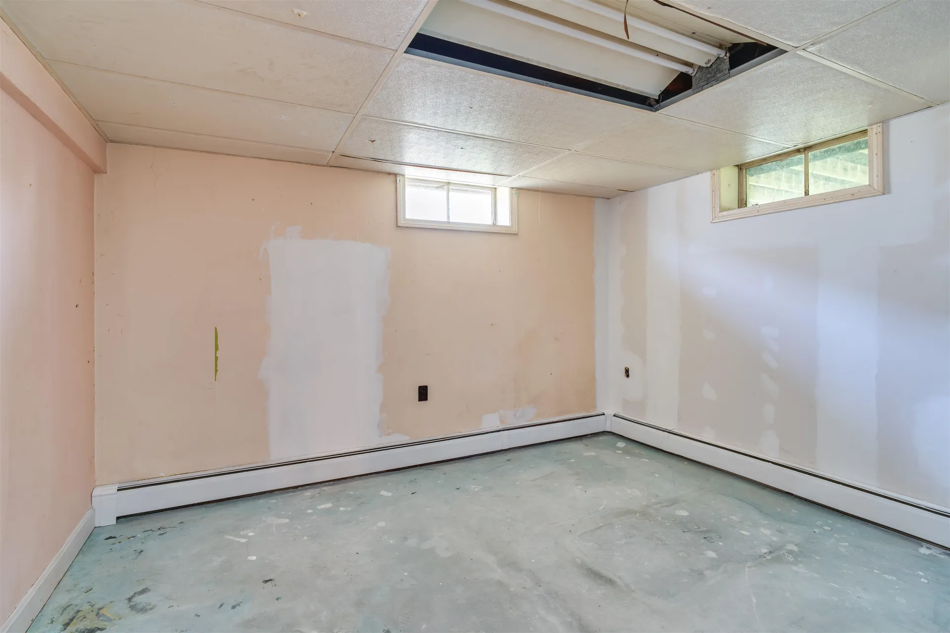 6 Edwin Street Nashua NH 03060