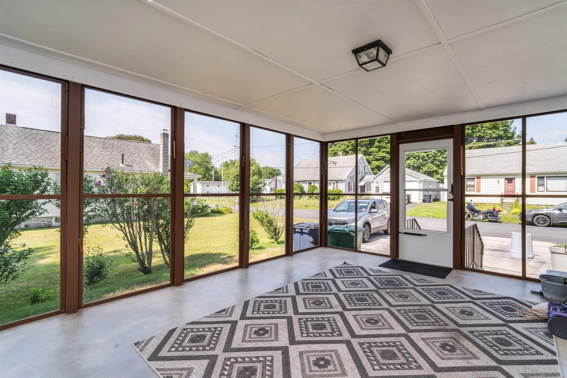 6 Edwin Street Nashua NH 03060