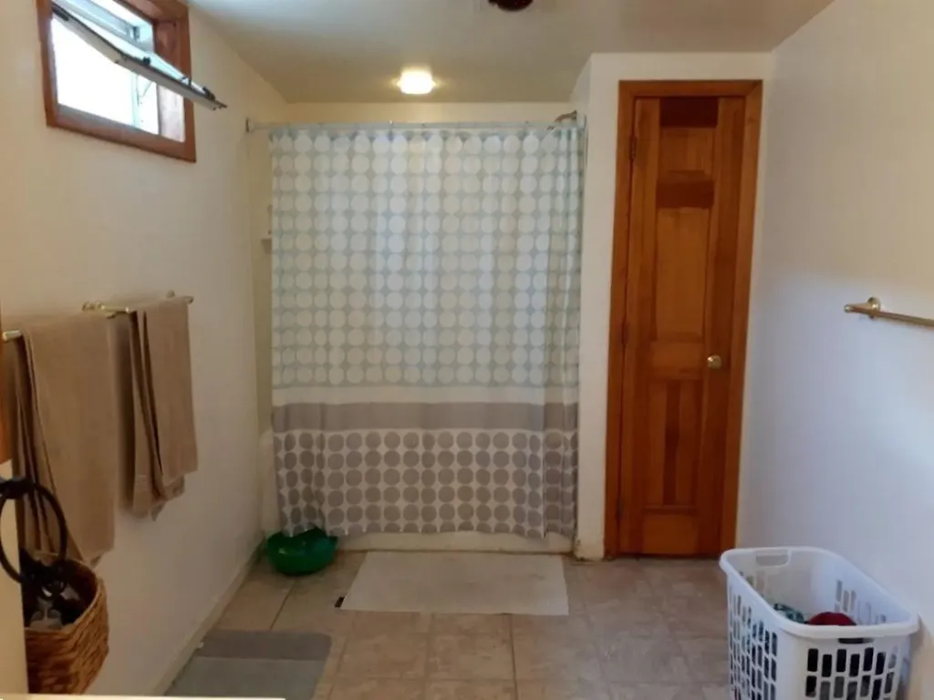 11 Leslie Avenue Claremont NH 03743