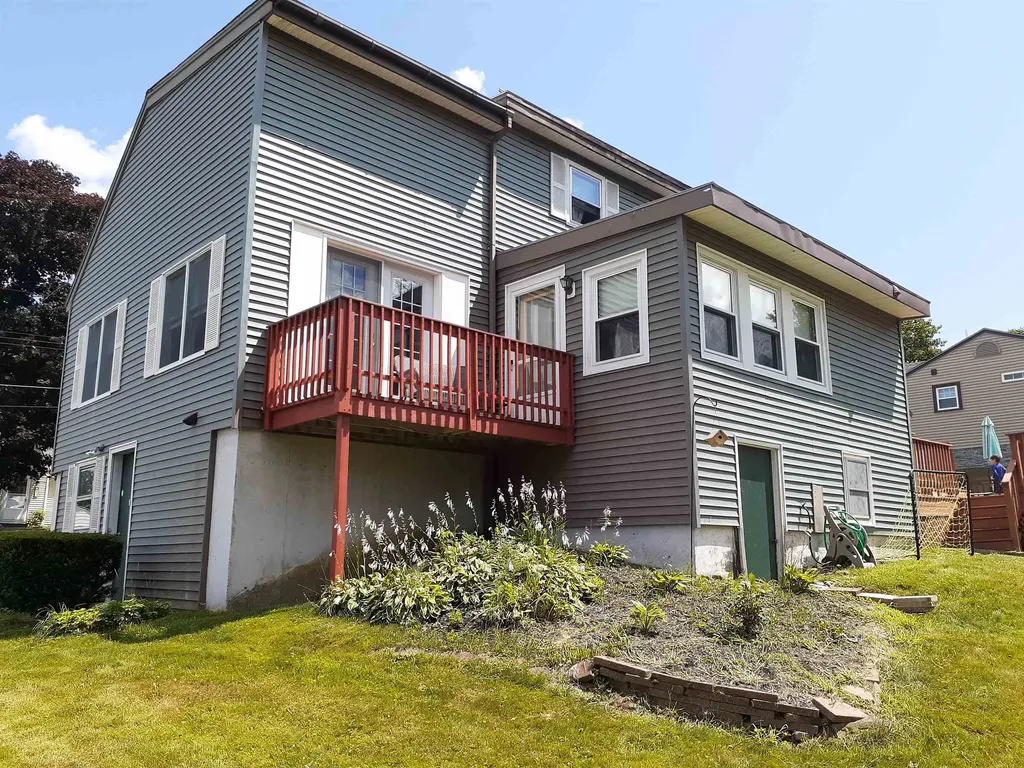 11 Leslie Avenue Claremont NH 03743