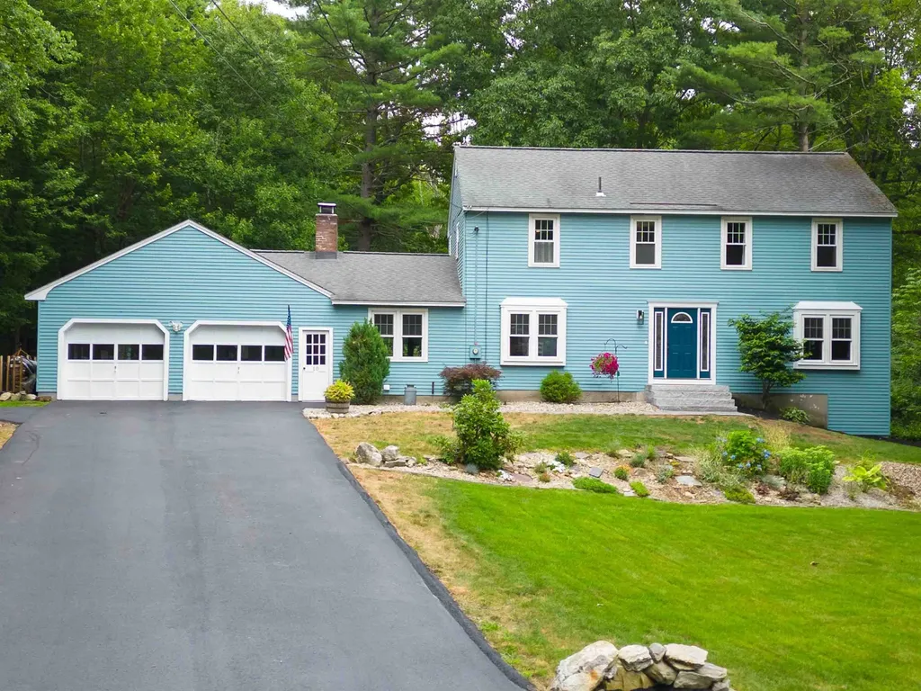 10 King Henry Drive Londonderry NH 03053