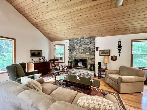 838 Landgrove Road Londonderry VT 05148