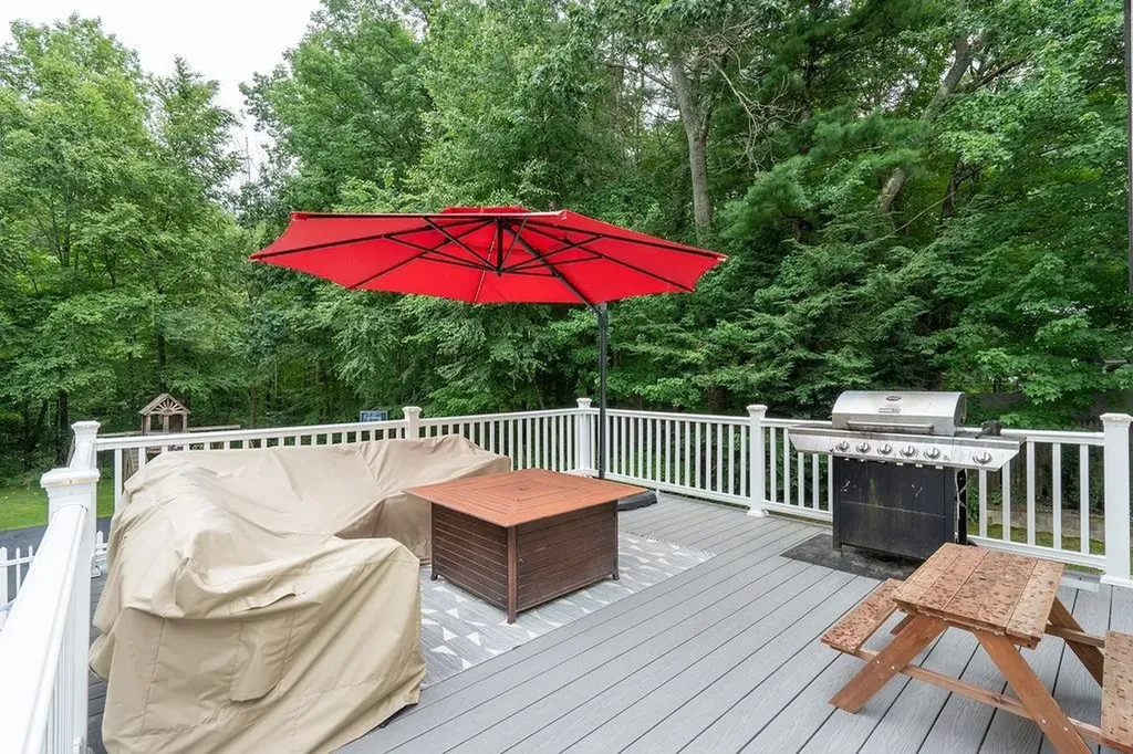 44 Fairway Drive Merrimack NH 03054