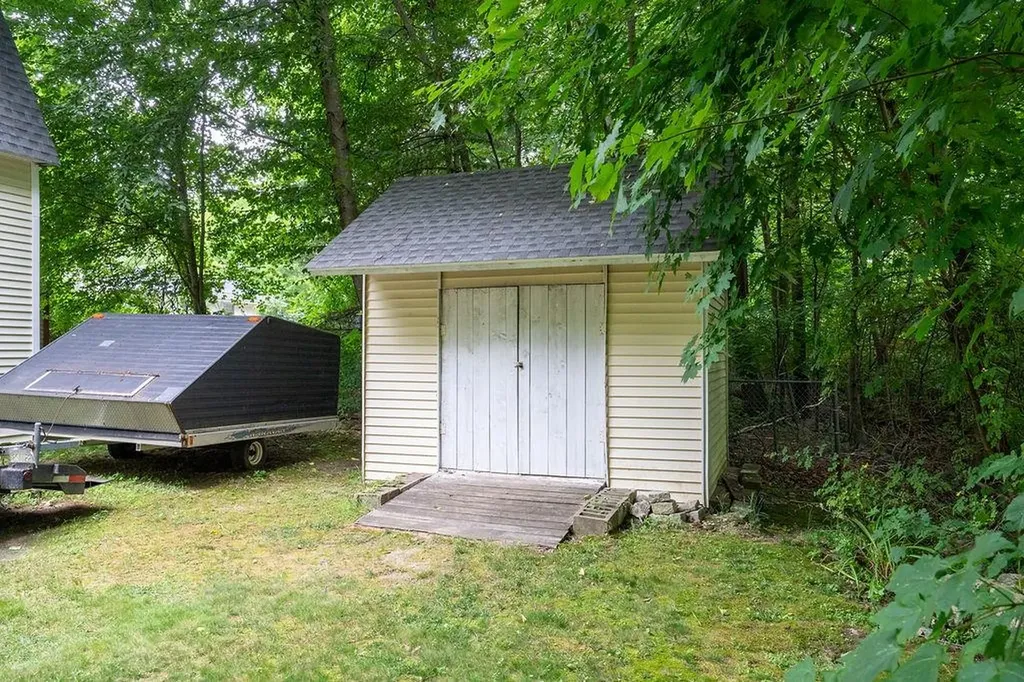 44 Fairway Drive Merrimack NH 03054