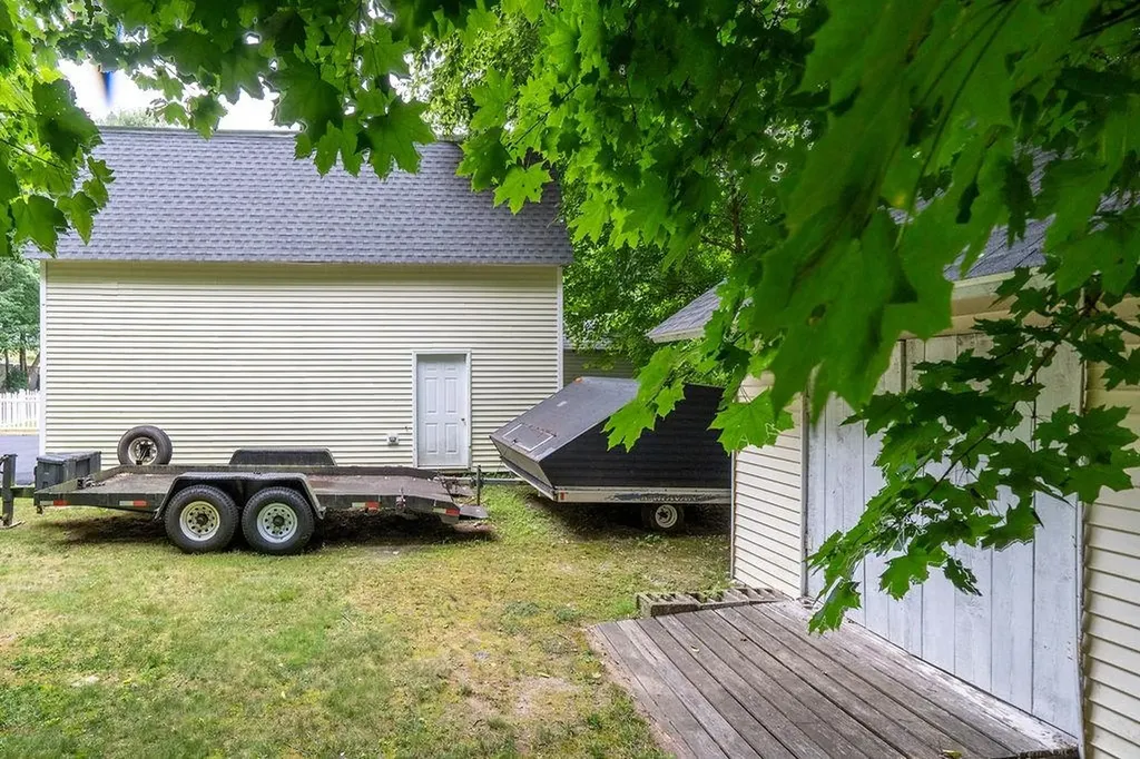 44 Fairway Drive Merrimack NH 03054