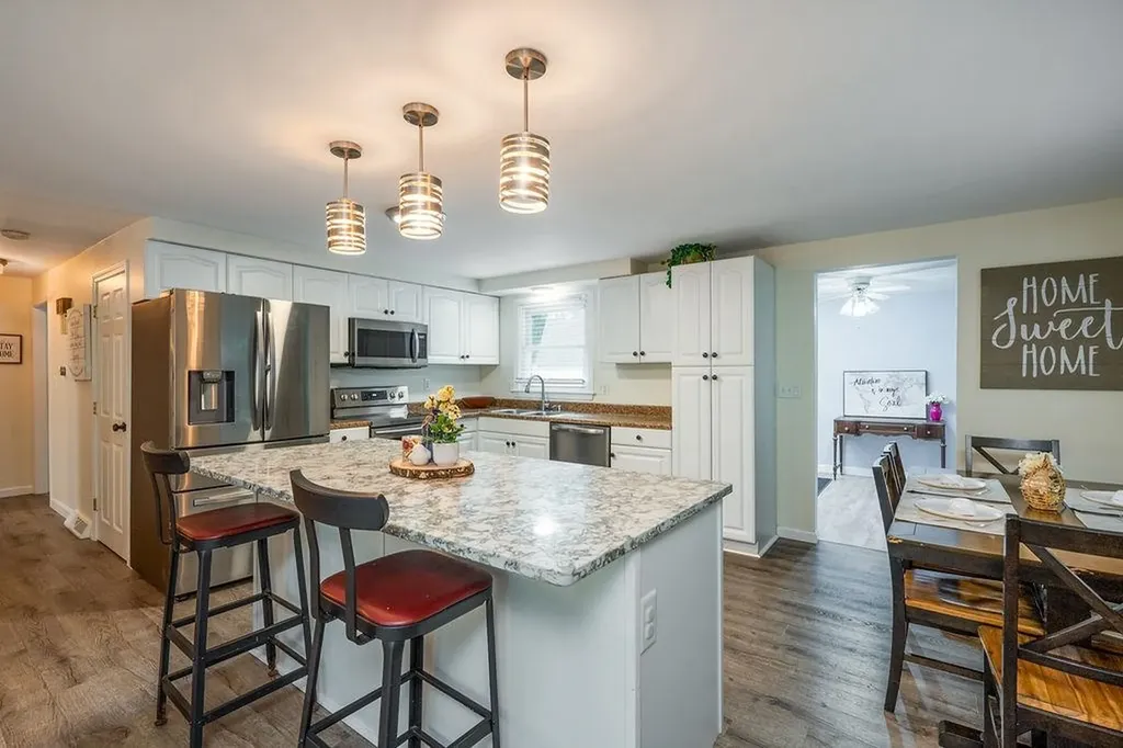 44 Fairway Drive Merrimack NH 03054
