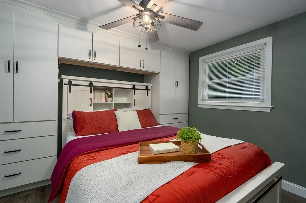44 Fairway Drive Merrimack NH 03054