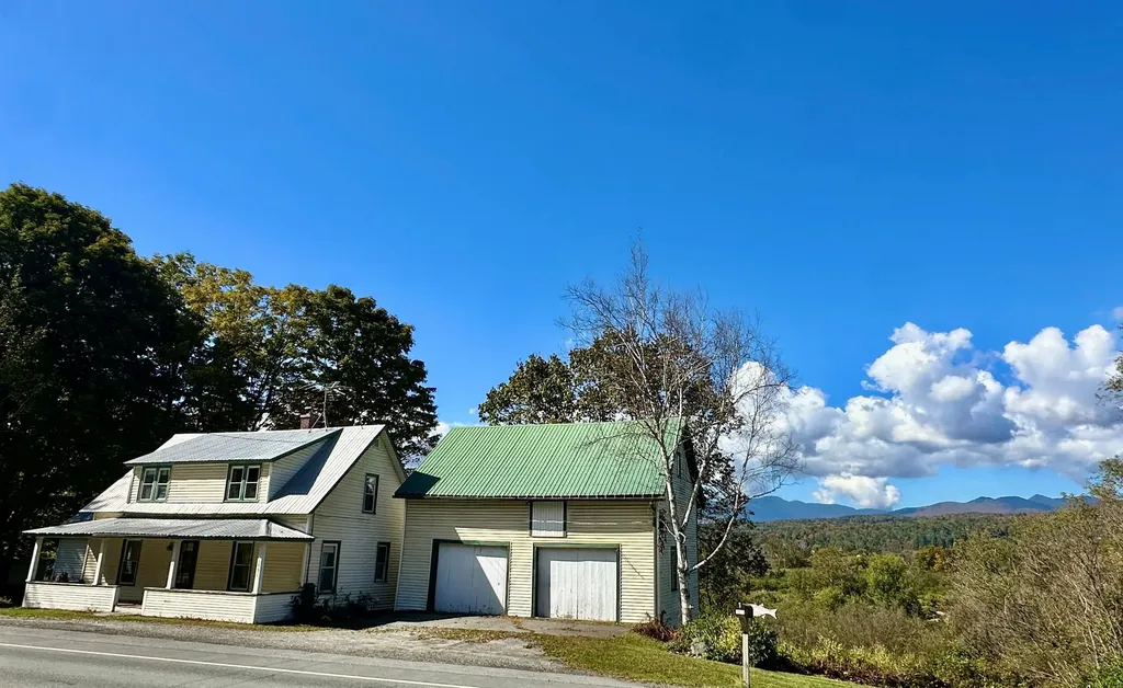 1091 Pucker Street Stowe VT 05672