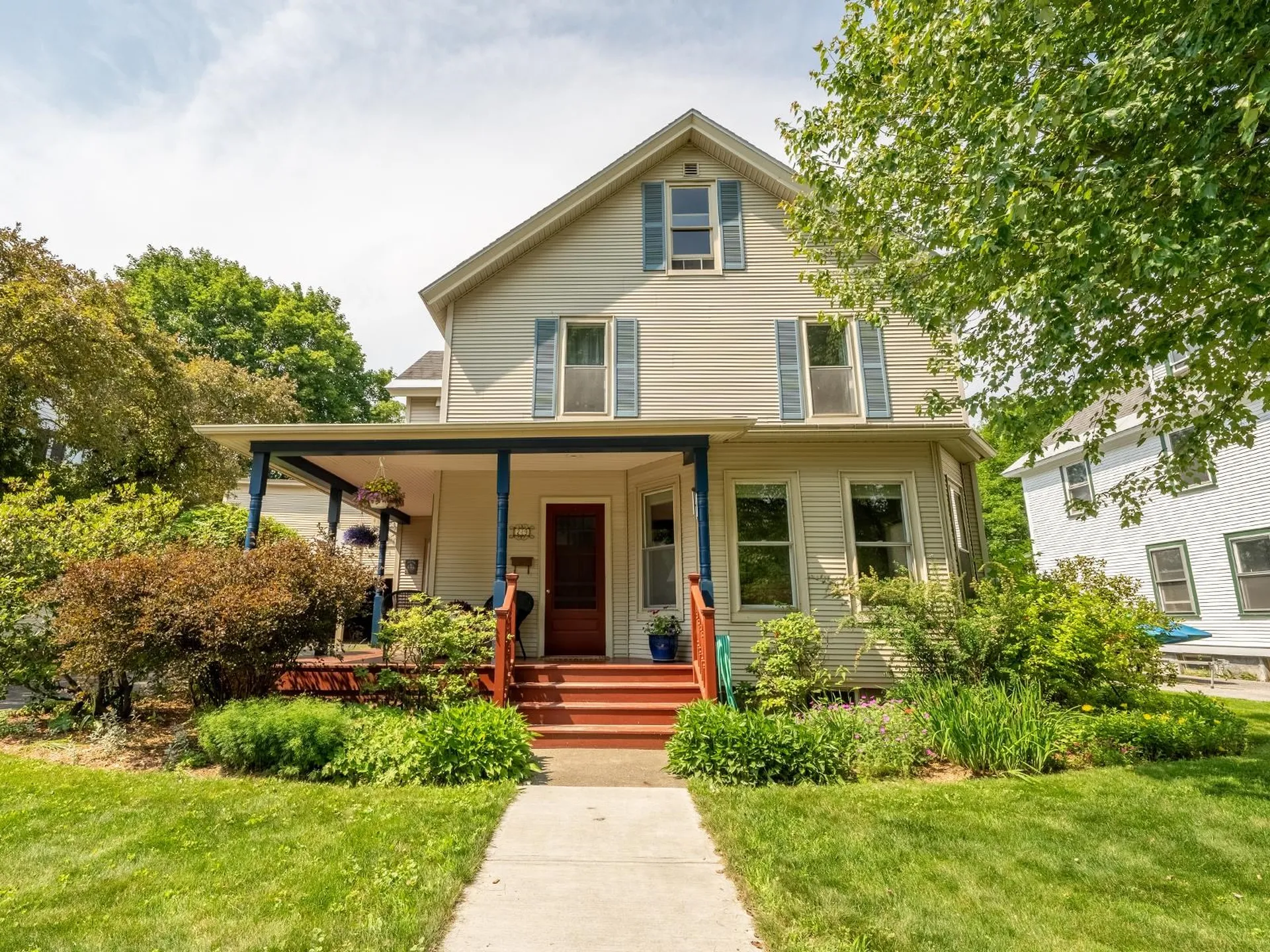 29 Randall Street Waterbury VT 05676