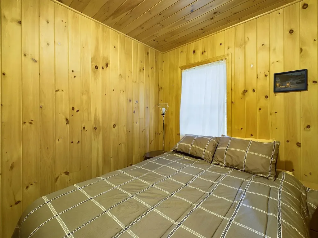 213 Bell Hill Road Stark NH 03582