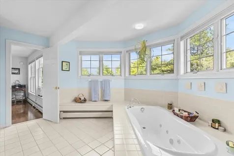 306 Park Road South Burlington VT 05403