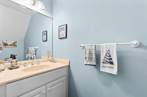 306 Park Road South Burlington VT 05403