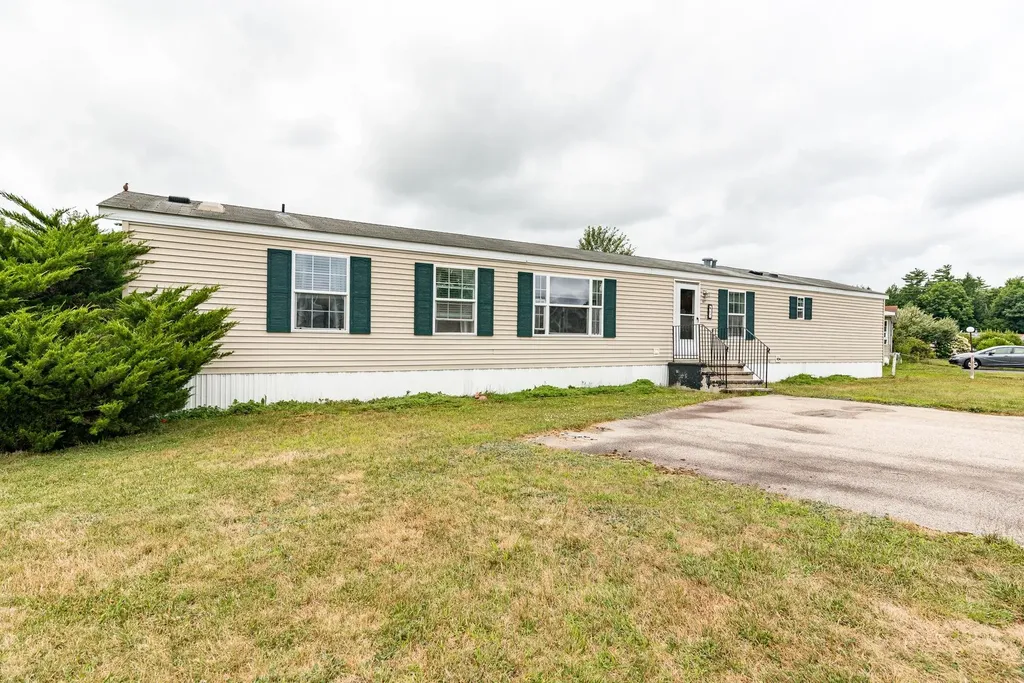 67 Goldrush Lane Rochester NH 03868
