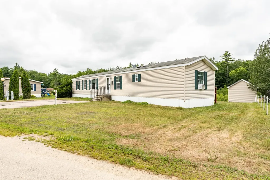 67 Goldrush Lane Rochester NH 03868