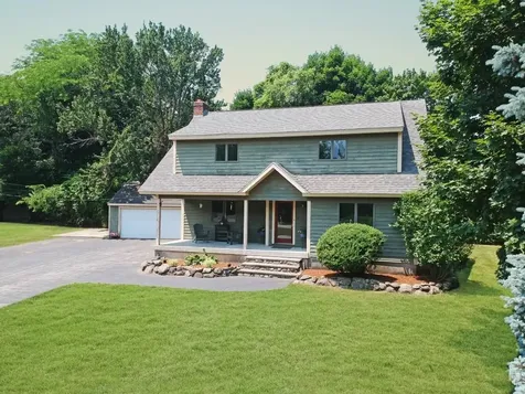 16 Lois Lane Salem NH 03079