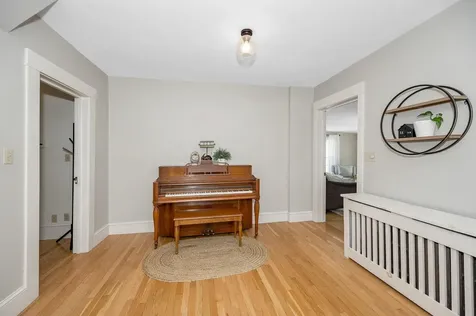 73 1/2 Marshall Street Nashua NH 03060