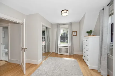 73 1/2 Marshall Street Nashua NH 03060