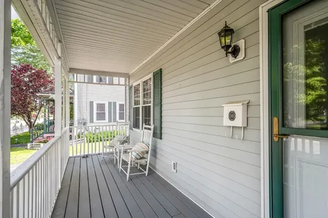 73 1/2 Marshall Street Nashua NH 03060