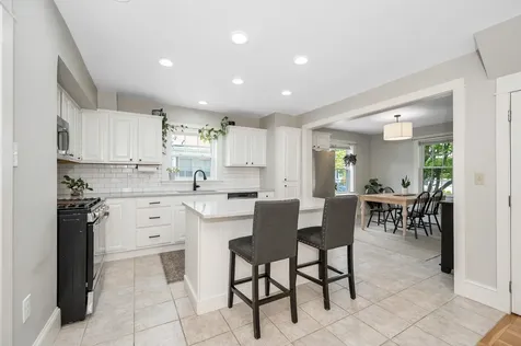 73 1/2 Marshall Street Nashua NH 03060