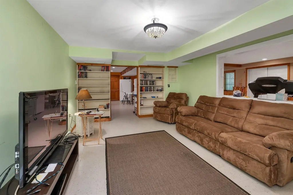 860 Battle Street Webster NH 03303