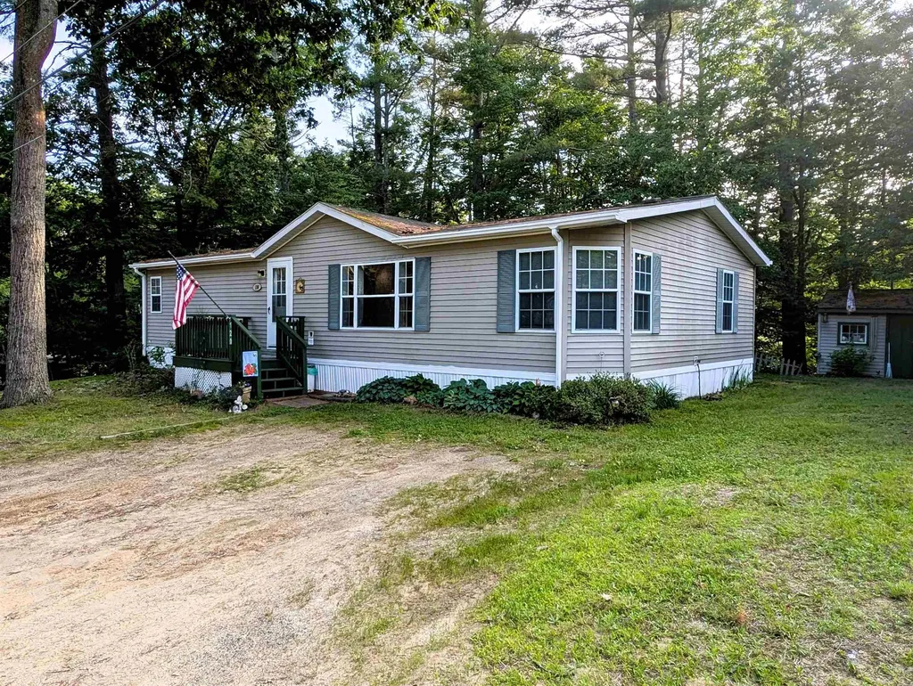 120 Roberts Road Barrington NH 03825