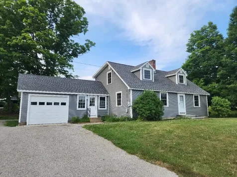 815 Concord Stage Road Weare NH 03281