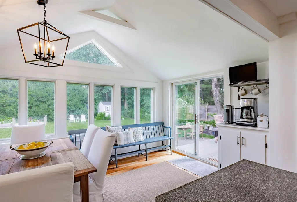 26 Victoria Drive South Burlington VT 05403